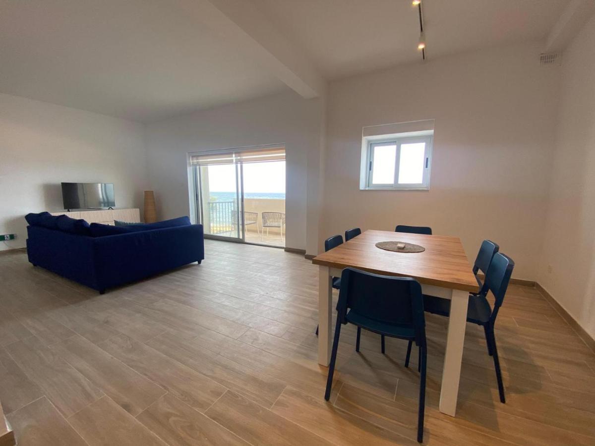Beachfront Sliema Apartment Kültér fotó