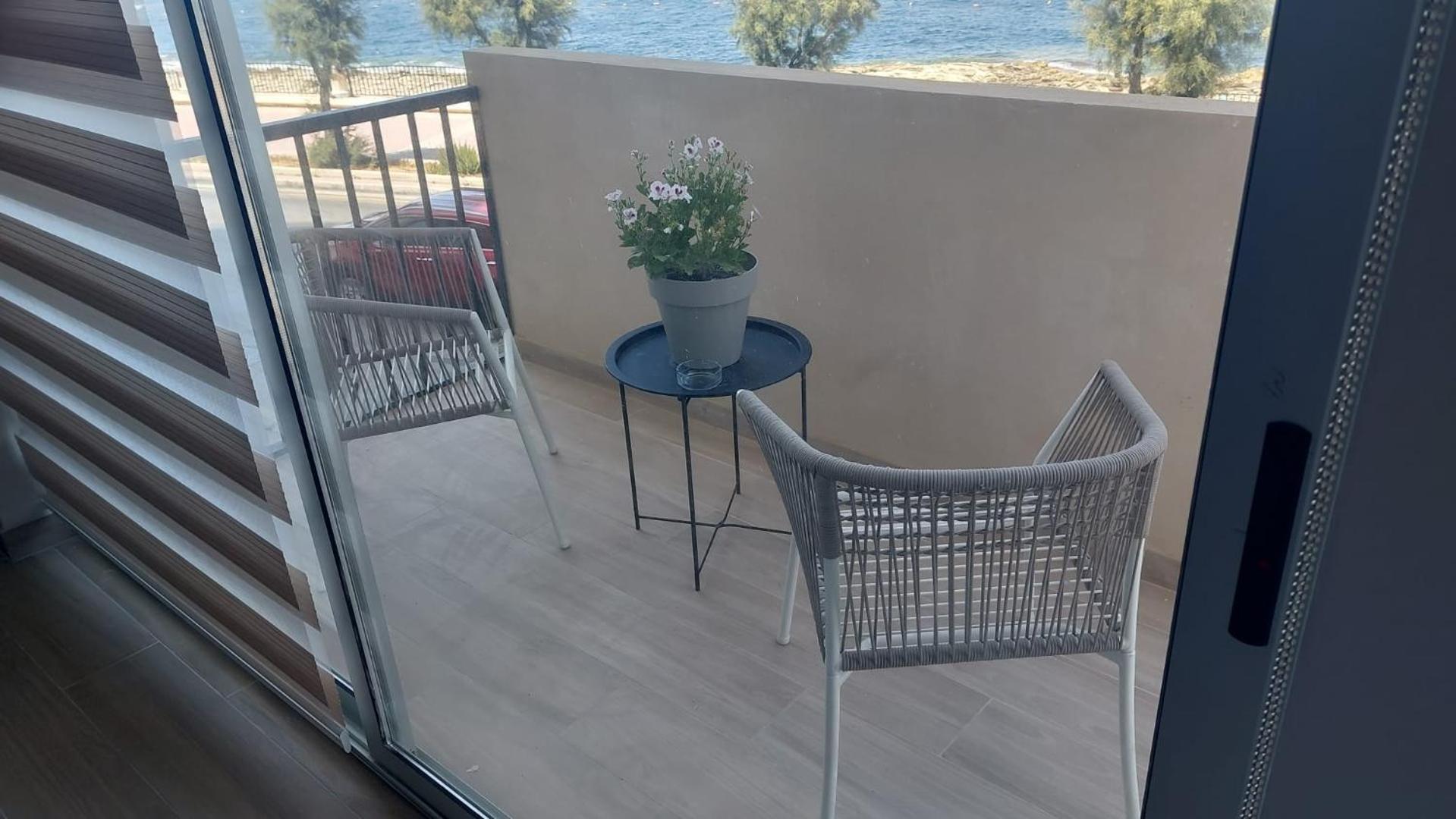Beachfront Sliema Apartment Kültér fotó